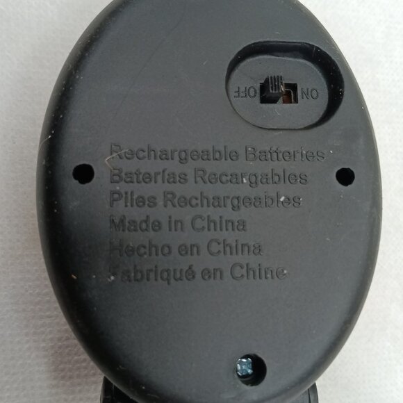 Pineapple Solar Garden Lights - Decorative Stake Lights for Outdoor, Yard, NWT, - Picture 5 of 6